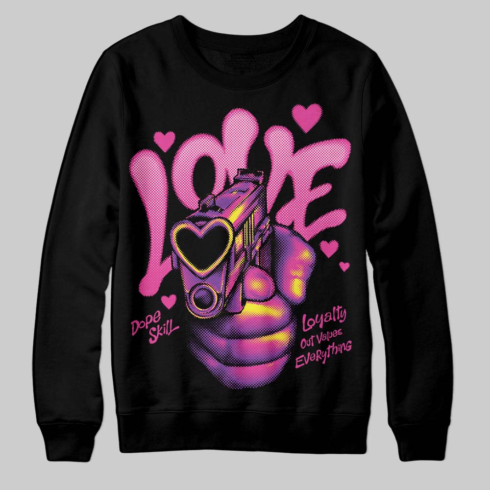 Pink Collection DopeSkill Sweatshirt Love Shot Graphic