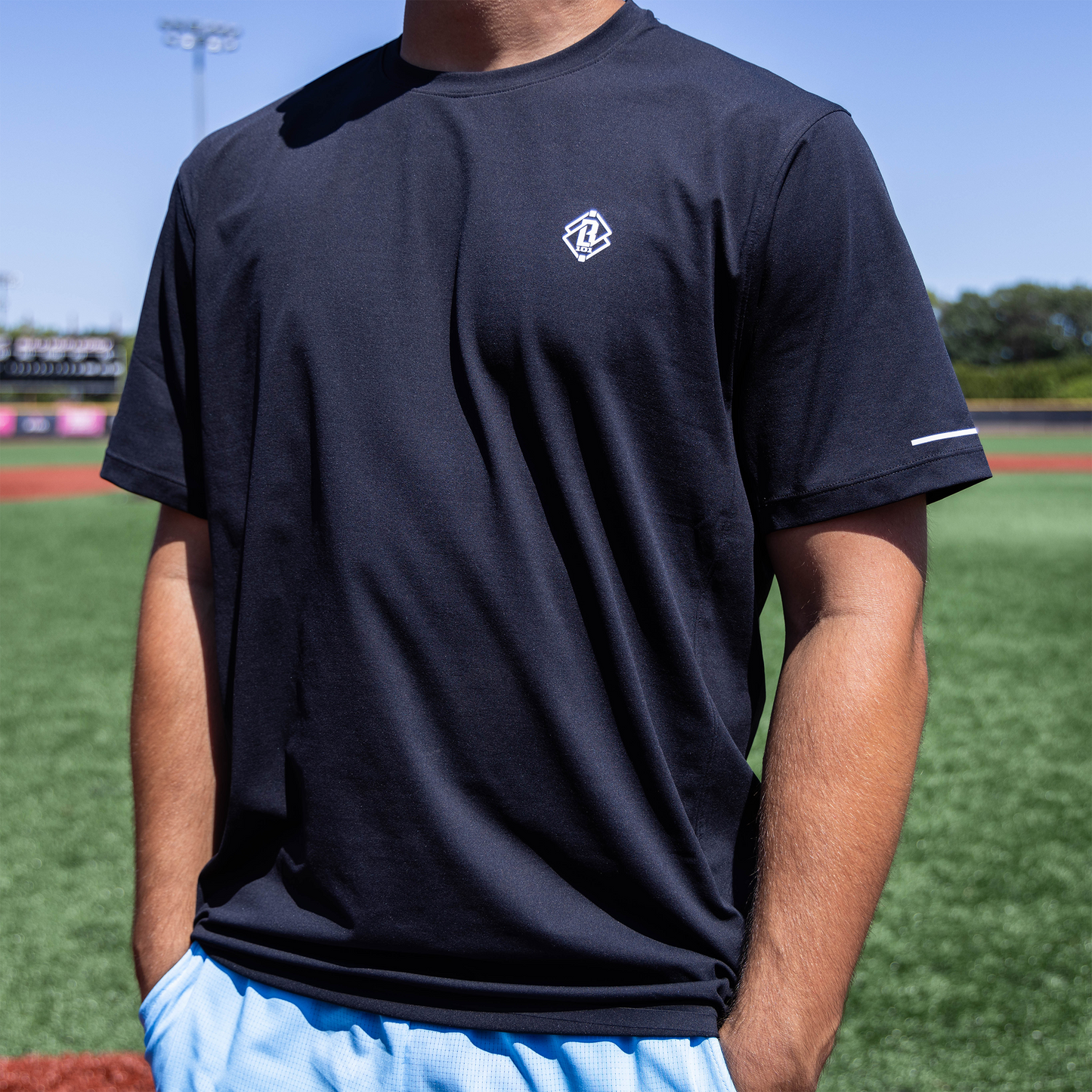 Diamond Tech Youth Vented Tee - Black/White