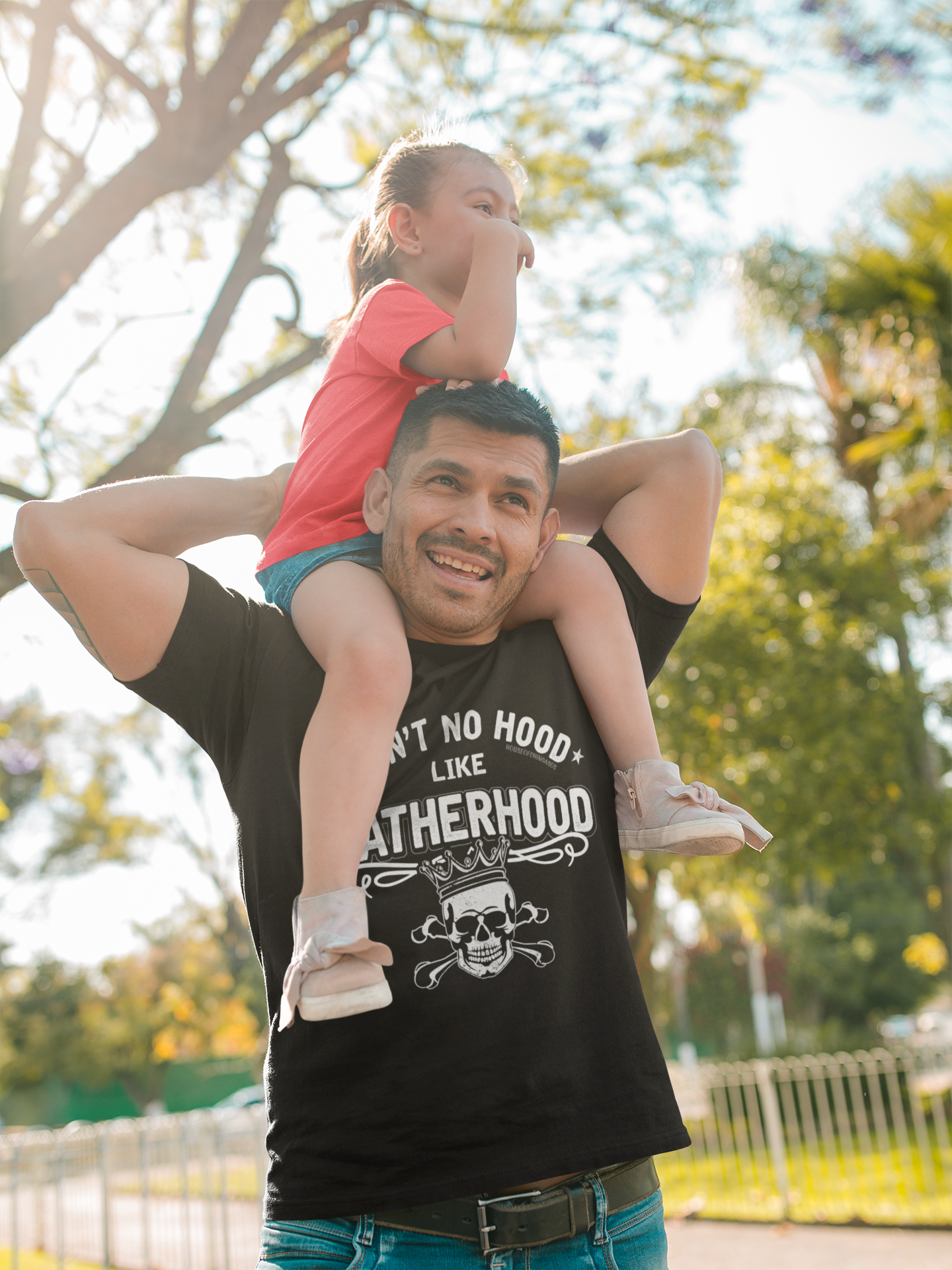 Ain't No Hood Like Fatherhood Classic Vintage T-Shirt