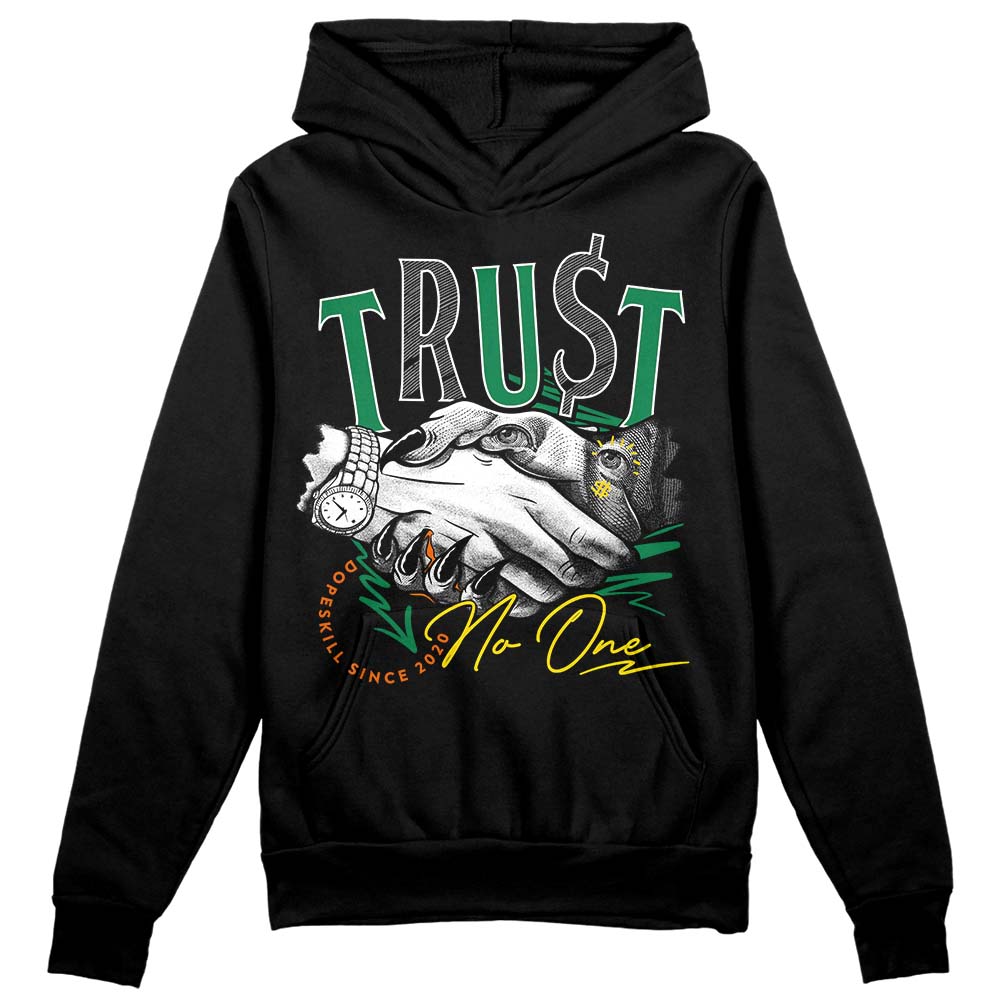 Green Collection DopeSkill Hoodie Sweatshirt Trust No One Graphic