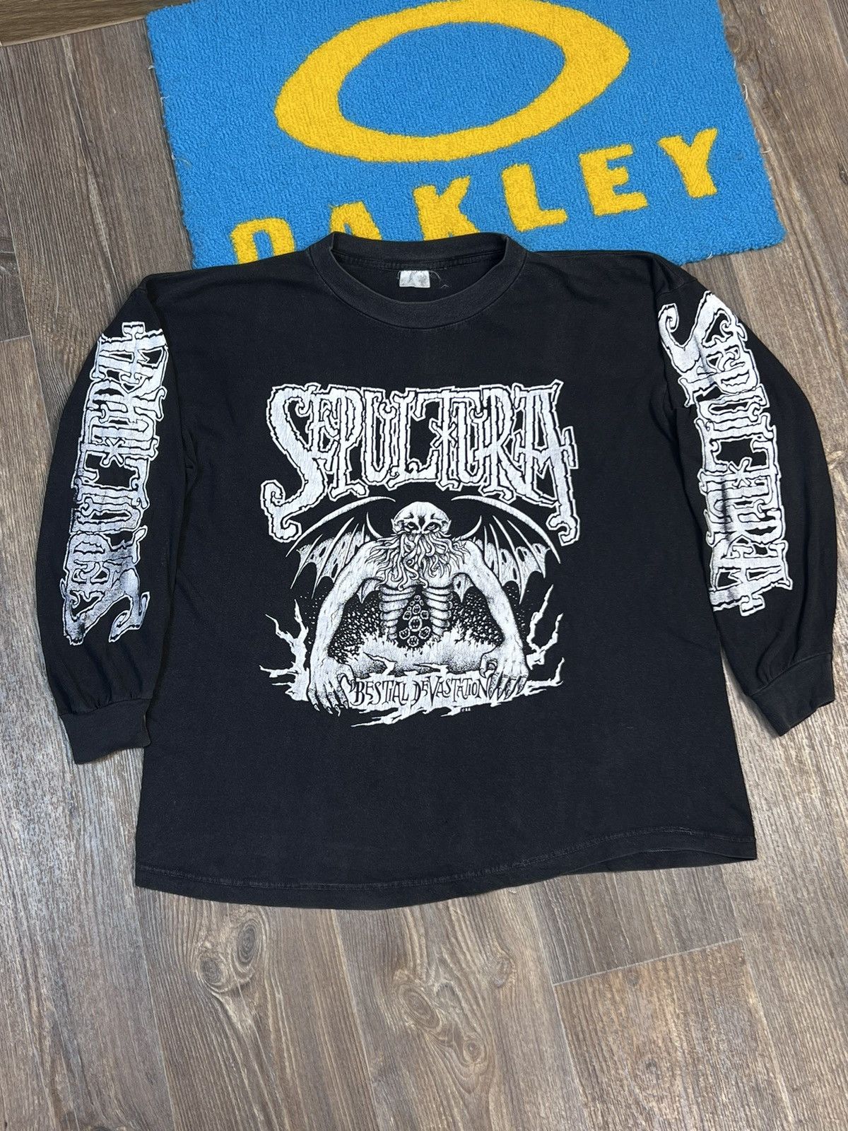 Band Tees 1992 Vintage Sepultura Bestial Devastation Long Sleeve Shirt