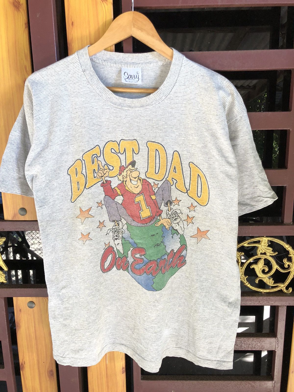 Crazy Vintage 80s Best Dad In The World Cartoon Tee
