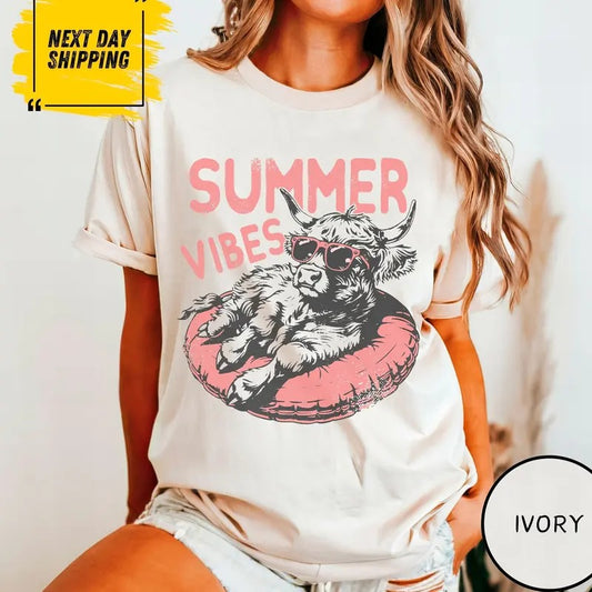 Summer Vibes Shirt, Highland Cow Tshirt, Retro Summer Shirt, Funny Beach Shirt, Funny Cow Shirt, Beach Graphic